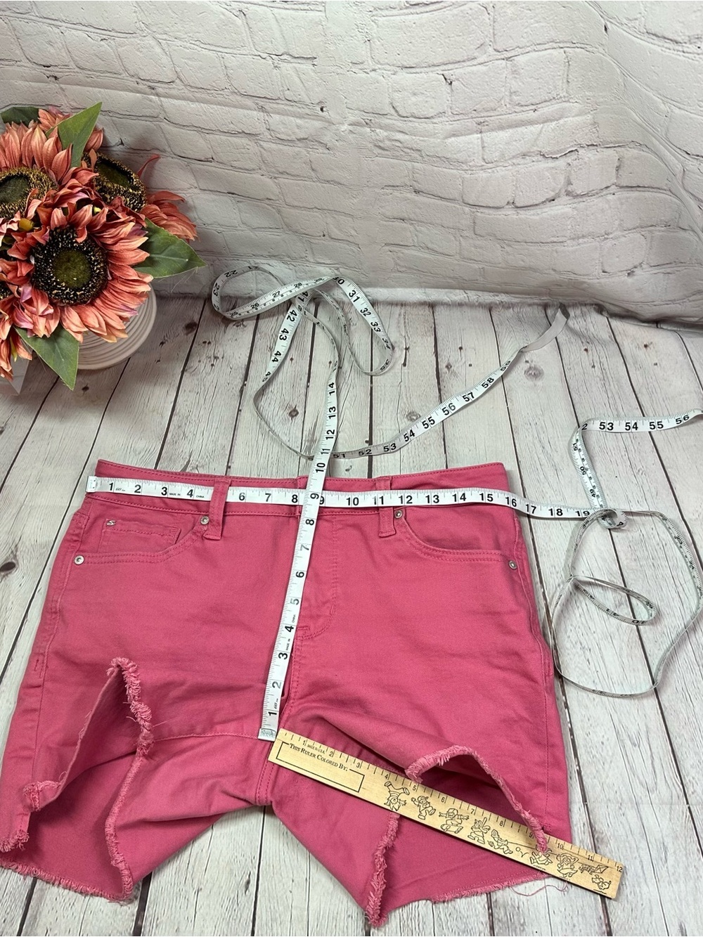Seven7 Rose Pink Frayed Hem Denim weekend Shorts women 8 boho casual coastal - Picture 3 of 6